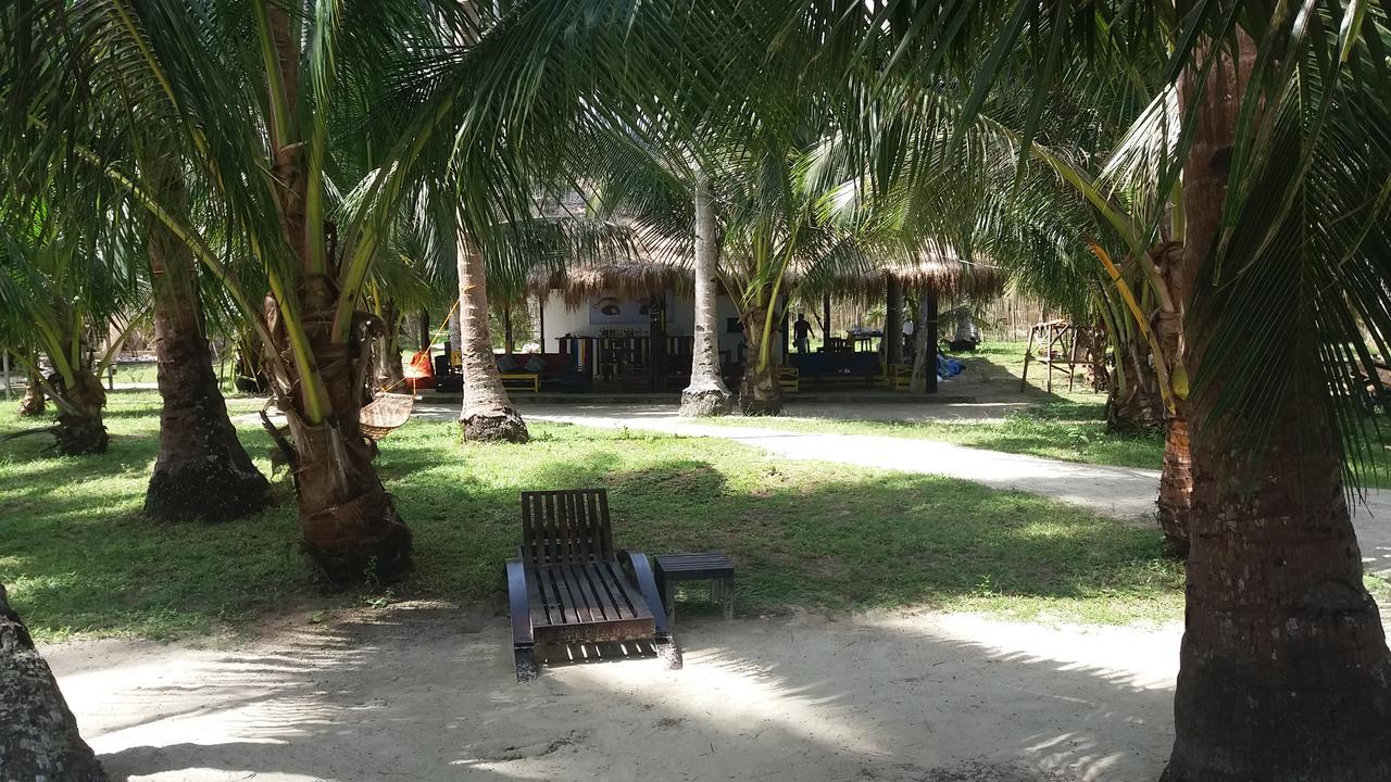 Peace & Love Beach Club Roxas  Exterior foto